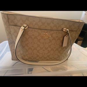 Coach Purse! Pretty much brand new!